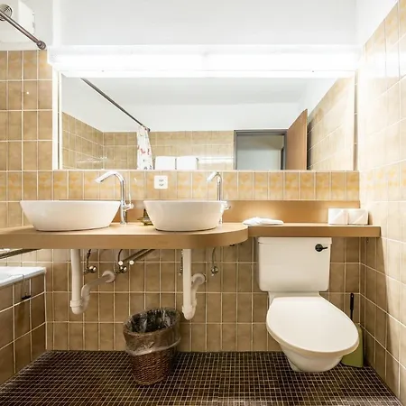 Pl 202 Lichtdurchflutete Mit Grossem Balkon Richtung Scuol