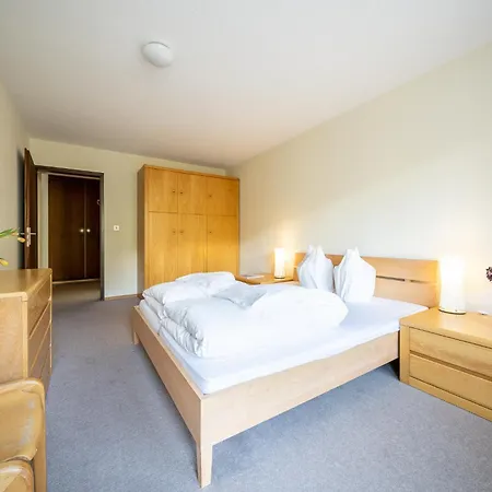 Pl 202 Lichtdurchflutete Mit Grossem Balkon Richtung Scuol *