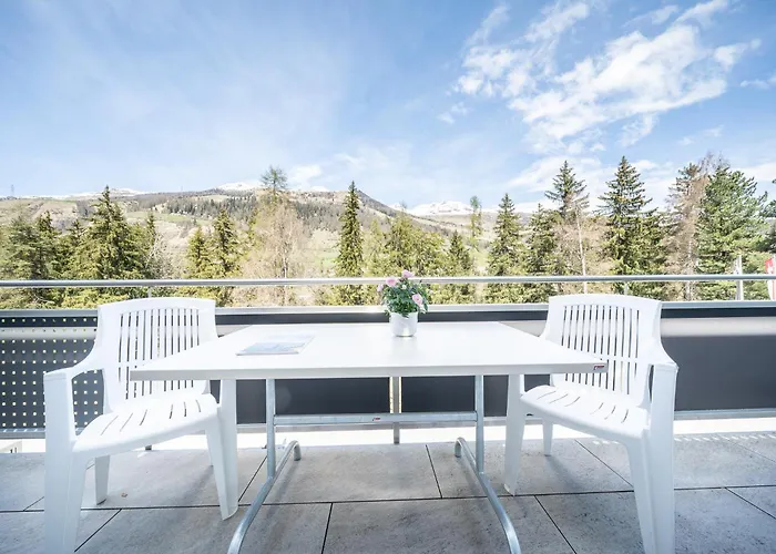 Pl 202 Lichtdurchflutete Mit Grossem Balkon Richtung Scuol Appartamento *